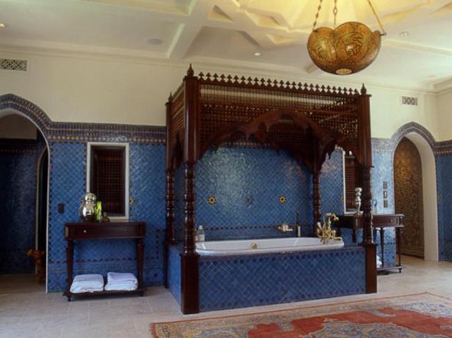 turkish rugs - cobalt Moroccan style bath by Chris Barrett with Oushak turkish rug - hgtv via Atticmag