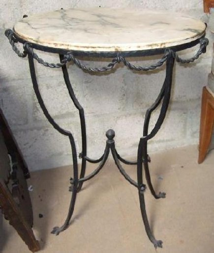 dec-col-tables6-435 metal base tables - marble top gueridon with iron base - tajan via atticmag