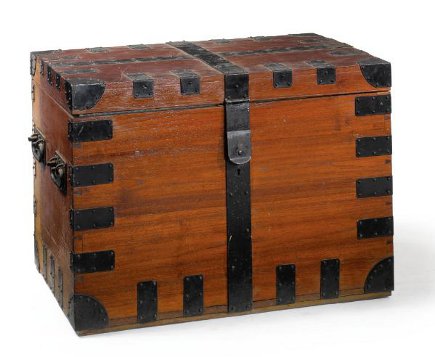 Brooke Astor estate auction - cedar and metal trunk from the estate of Brooke Astor - Sotheby's via Atticmag