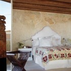 bedroom fresco walls - fresco wall in a Malibu boho bedroom - iladesigns via atticmag